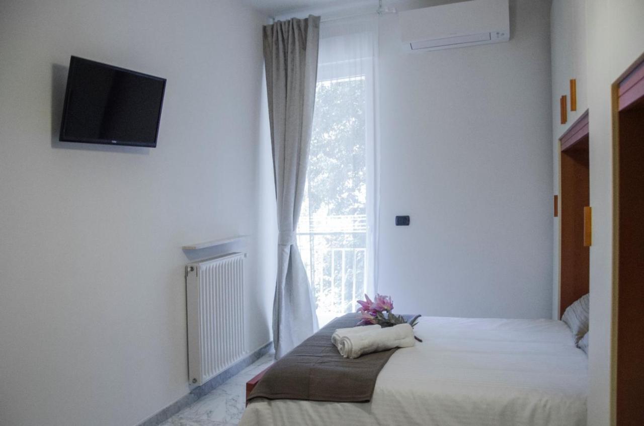 A Casa Di Anna Apartment ลาวาญา ภายนอก รูปภาพ