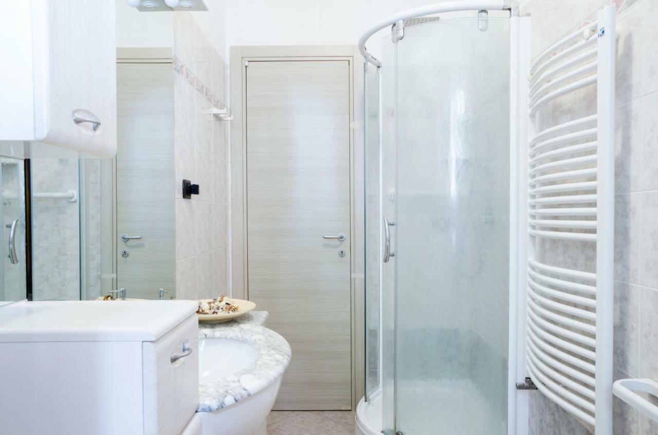 A Casa Di Anna Apartment ลาวาญา ภายนอก รูปภาพ