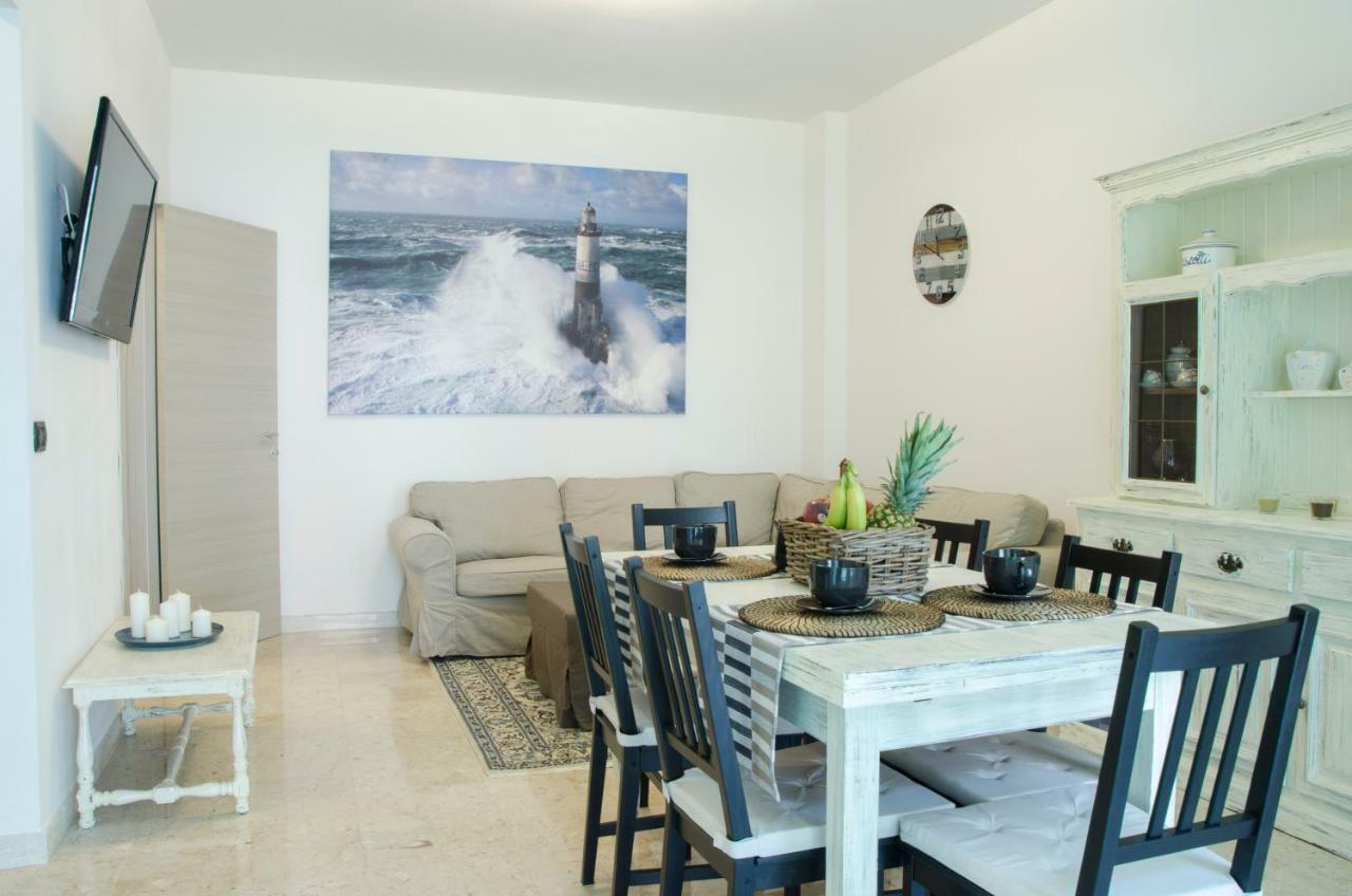A Casa Di Anna Apartment ลาวาญา ภายนอก รูปภาพ